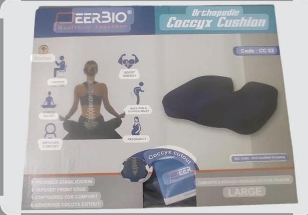 PEERBIO CC O2 COCCYX ORTHOPEDIC MEMORY FOAM SEAT CUSHION (PACK SIZE 1BOX)